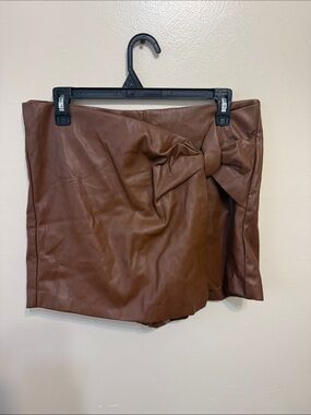 Zara Faux Leather Bow-Detail Mini Skort in Brown